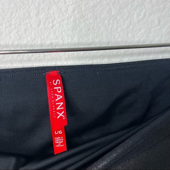 Spanx High Waisted Faux Leather Metallic Black Leggings Womens Size L - Picture 5 of 6